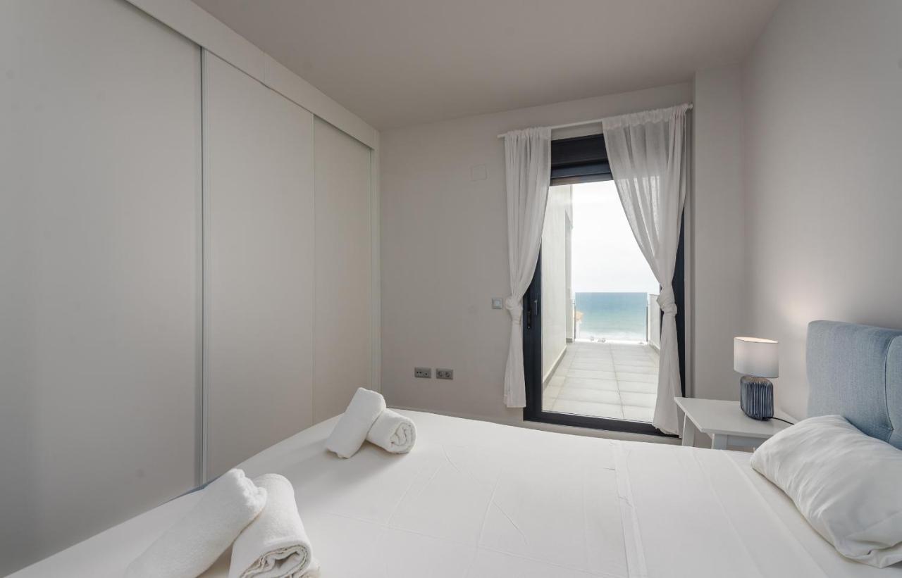 Luxurious Apartment With Sea Views Blue Suites B2-103 Manilva Kültér fotó