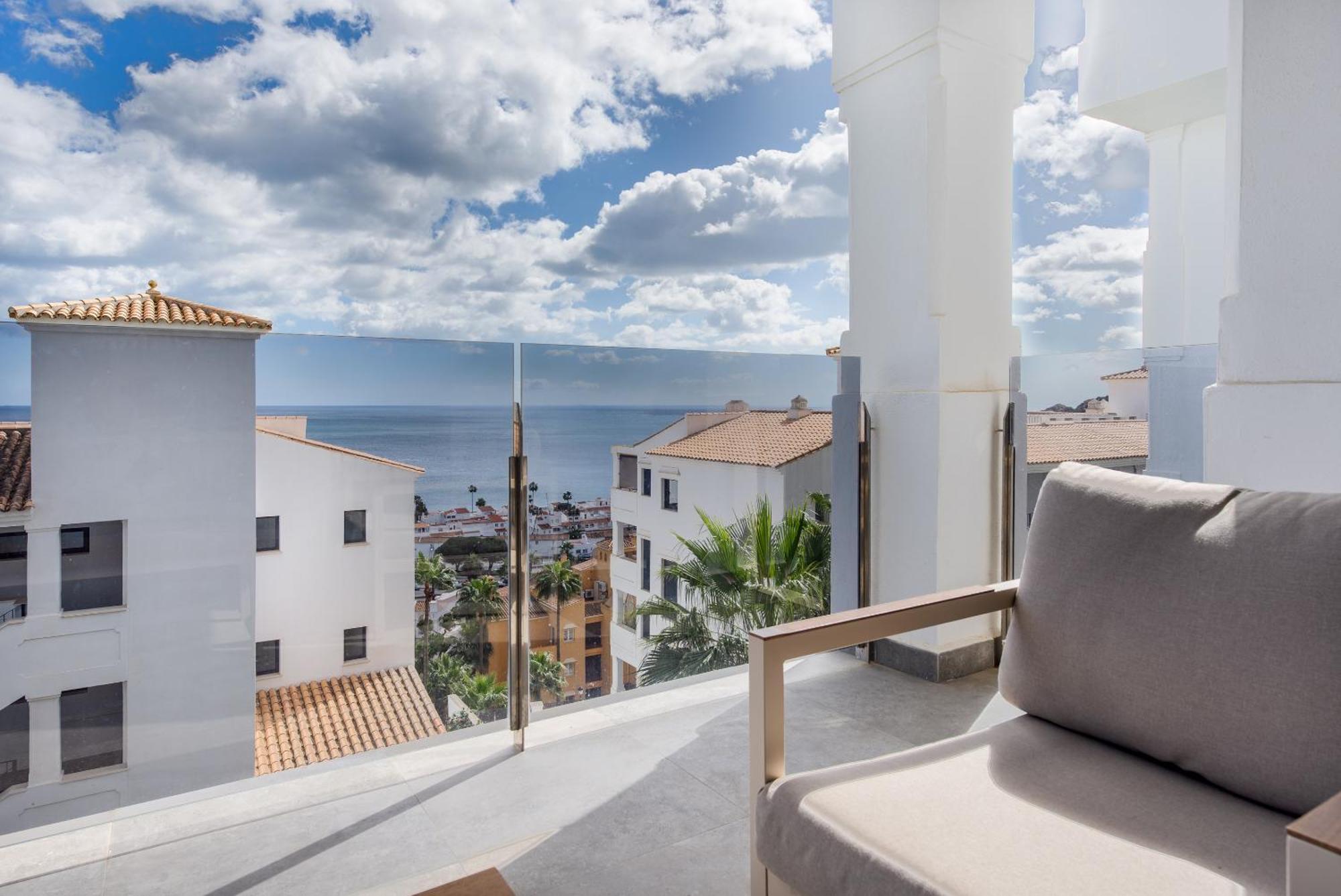 Luxurious Apartment With Sea Views Blue Suites B2-103 Manilva Kültér fotó