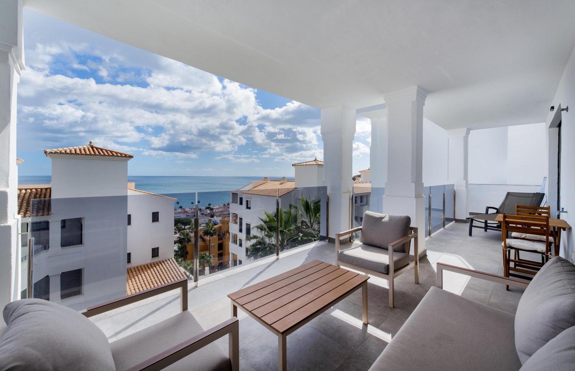Luxurious Apartment With Sea Views Blue Suites B2-103 Manilva Kültér fotó